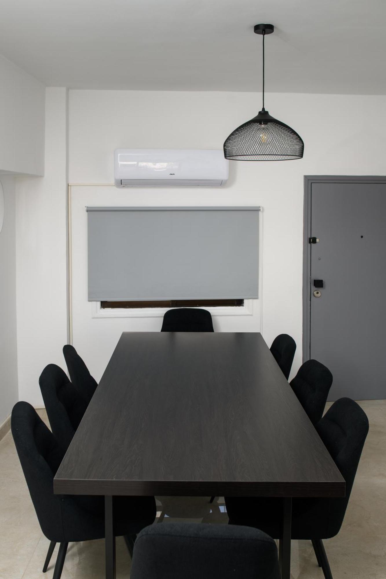 Ollies 3 Bedroom Apartment Larnaca Exterior photo